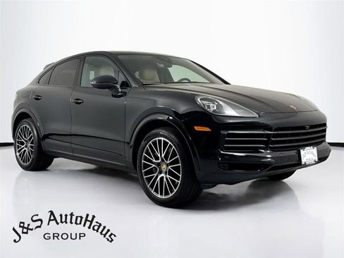 Used 2023 Porsche Cayenne S AWD/4WD image 1