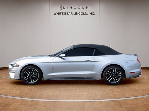 Used 2020 Ford Mustang Premium image 8