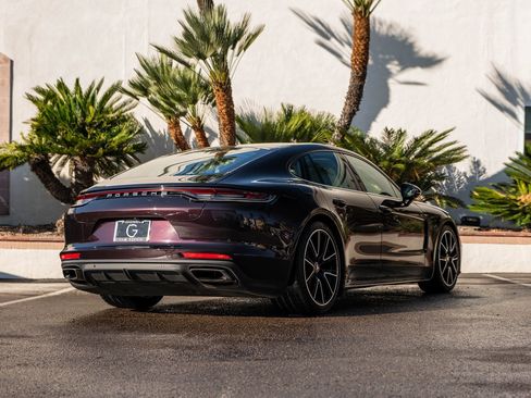 Used 2021 Porsche Panamera image 13
