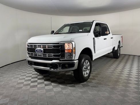 Used 2024 Ford F350 XLT w/ FX4 Off-Road Package image 4