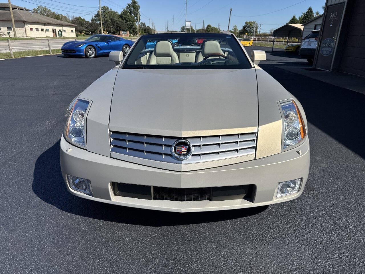 Used 2006 Cadillac XLR RWD image 72