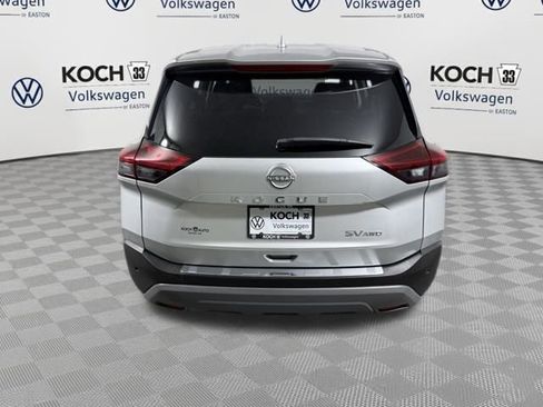Used 2023 Nissan Rogue SV image 7
