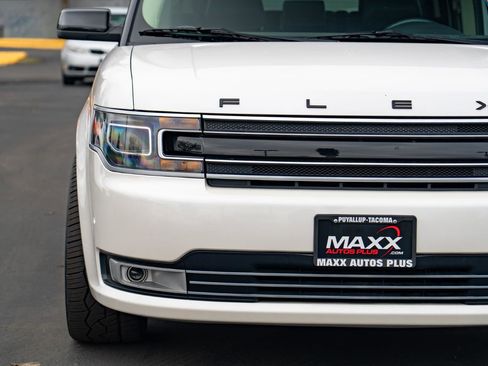 Used 2019 Ford Flex Limited w/ Equipment Group 303A AWD/4WD image 5
