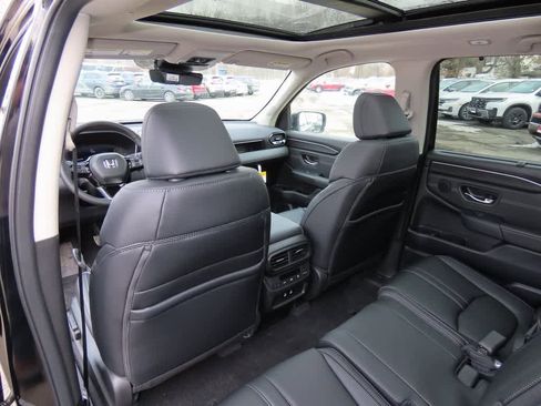 New 2026 Honda Pilot Touring image 17