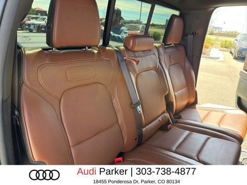Used 2022 RAM 1500 Limited w/ Body Color Bumper Group AWD/4WD image 14