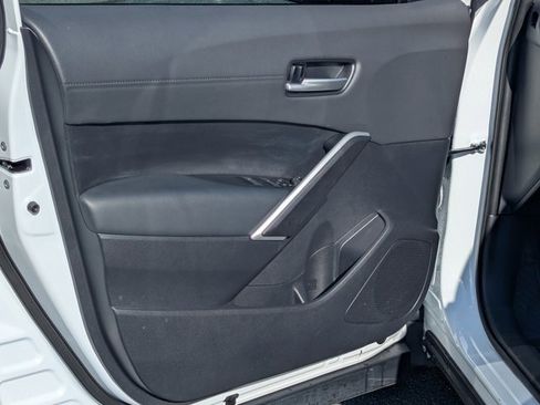 Used 2025 Toyota Corolla Cross AWD Hybrid image 10