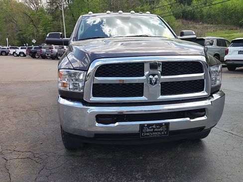 Used 2017 RAM 3500 Tradesman w/ Chrome Appearance Group image 17