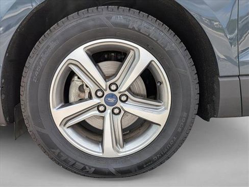 Used 2019 Ford Edge SEL w/ Equipment Group 201A FWD image 16