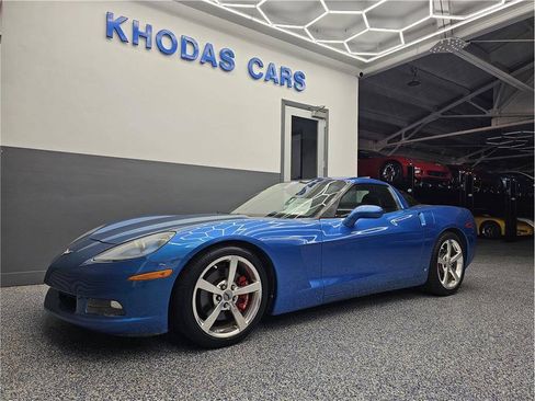 Used 2008 Chevrolet Corvette Coupe RWD image 2