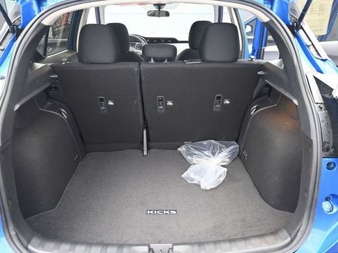 Used 2025 Nissan Kicks Play S image 29