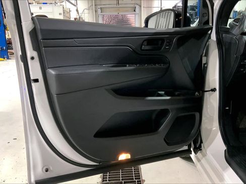 Used 2024 Honda Odyssey Sport image 21