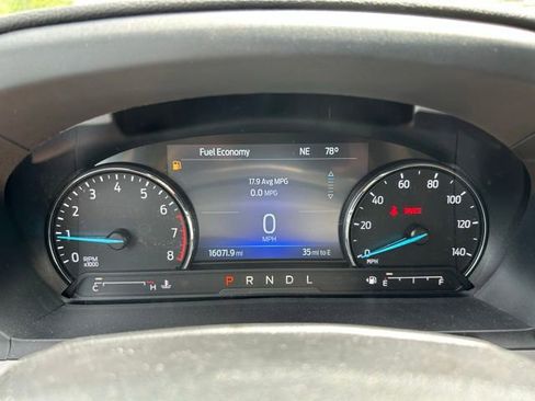 Used 2023 Ford Explorer XLT w/ Equipment Group 202A AWD/4WD image 2