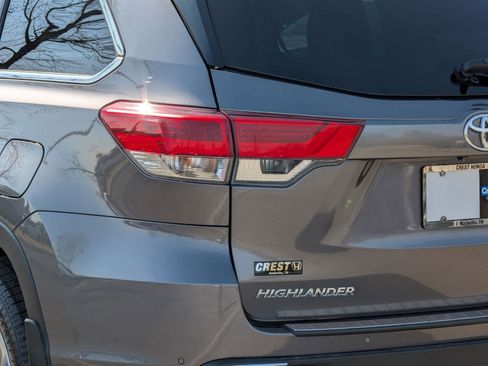 Used 2019 Toyota Highlander Limited image 13