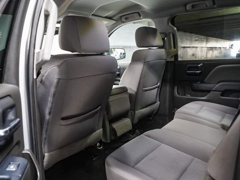 Used 2018 Chevrolet Silverado 1500 Custom w/ Custom Convenience Package image 18