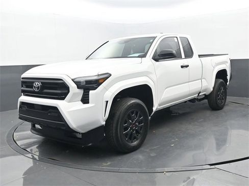 Used 2024 Toyota Tacoma SR image 22