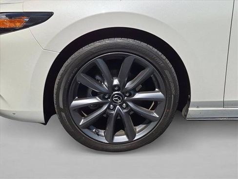 Used 2023 MAZDA MAZDA3 s FWD image 12