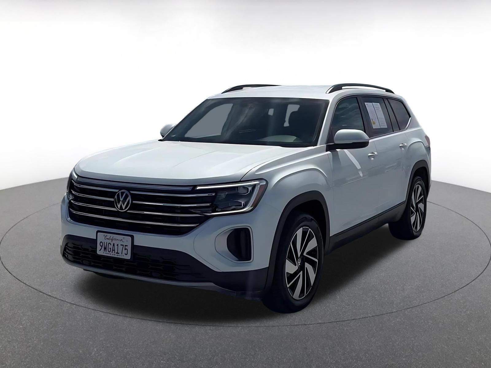 Used 2026 Volkswagen Atlas SE FWD image 6