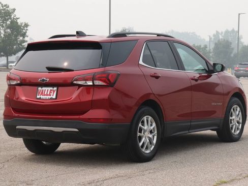 Used 2022 Chevrolet Equinox LT FWD image 10