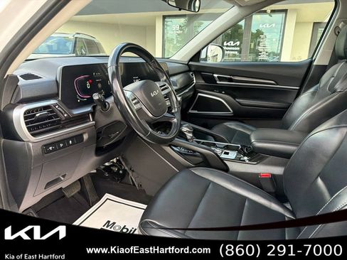 Certified 2024 Kia Telluride S w/ S Sunroof Package AWD/4WD image 28