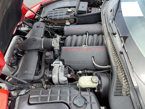 Used 2001 Chevrolet Corvette Convertible w/ Preferred Equipment Group2 RWD image 6