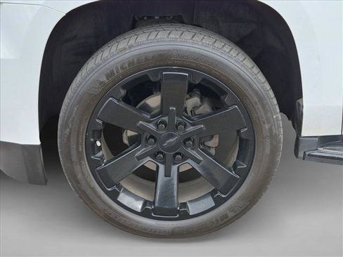 Used 2018 Chevrolet Tahoe Premier AWD/4WD image 9
