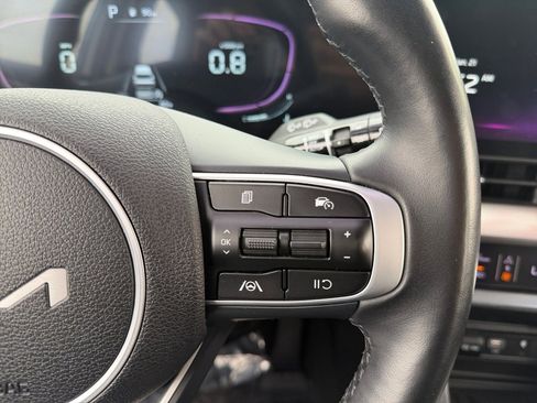 Used 2023 Kia Sportage EX image 18