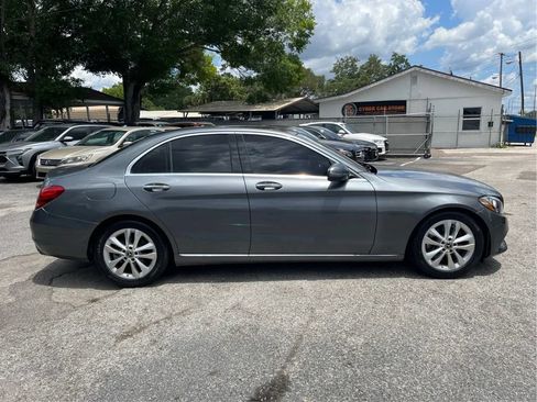 Used 2018 Mercedes-Benz C 300 Sedan image 4