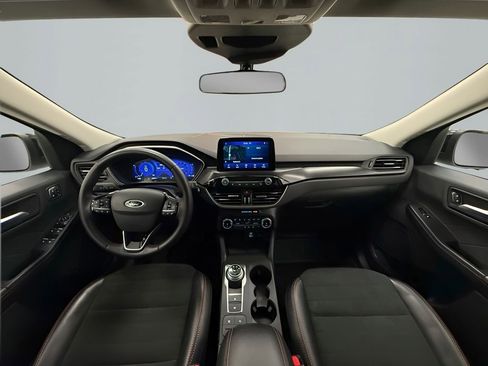 Used 2022 Ford Escape SEL w/ SEL Stealth AWD Package image 16