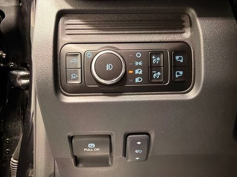 Used 2025 Ford F250 Lariat w/ Black Appearance Package AWD/4WD image 25