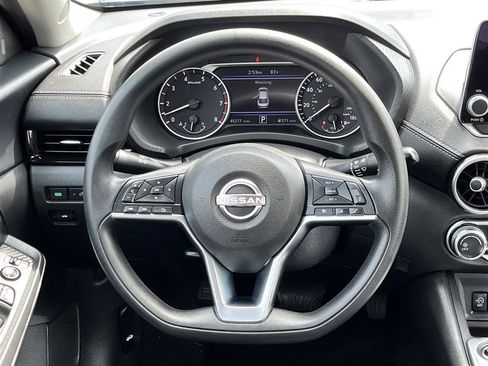 Used 2025 Nissan Sentra SV FWD image 18