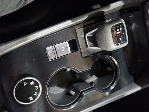 Certified 2021 Nissan Rogue SV w/ Premium Package image 27