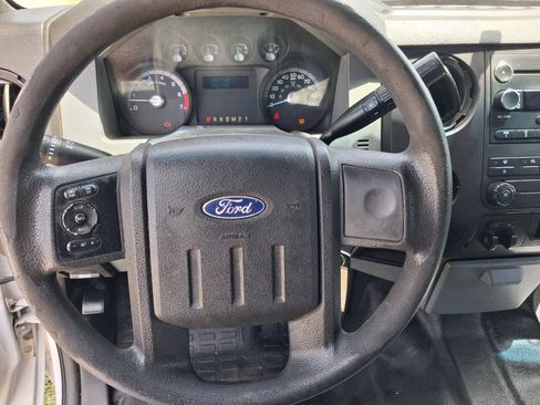 Used 2012 Ford F250 XL w/ PWR Equipment Group RWD image 13