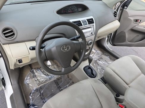 Used 2012 Toyota Yaris Sedan image 15