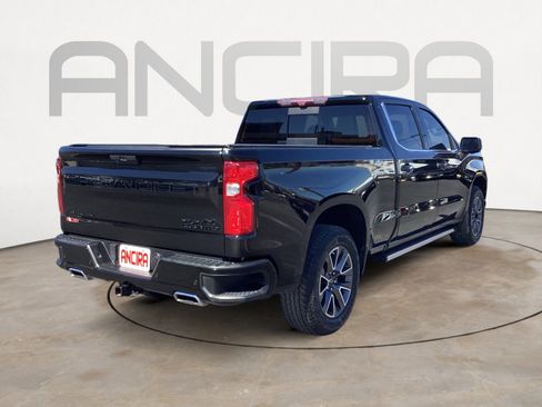 Used 2022 Chevrolet Silverado 1500 High Country w/ Technology Package image 14