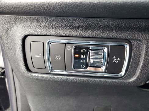 New 2026 Lincoln Corsair Premiere image 14