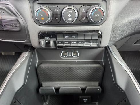 Used 2024 RAM 5500 SLT w/ Quick Order Package 2YG SLT AWD/4WD image 21
