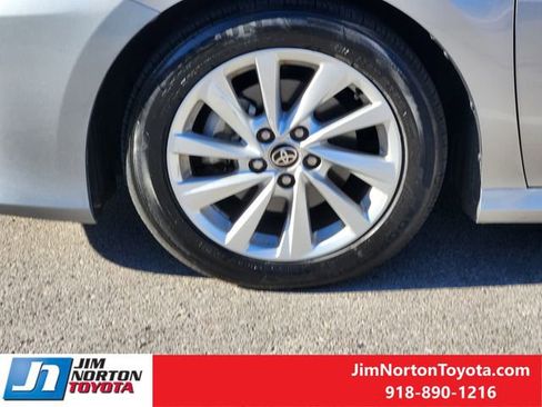 Used 2024 Toyota Camry LE image 12