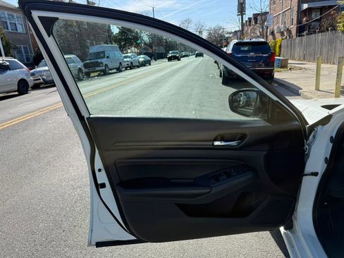 Used 2020 Nissan Altima 2.5 SR image 17