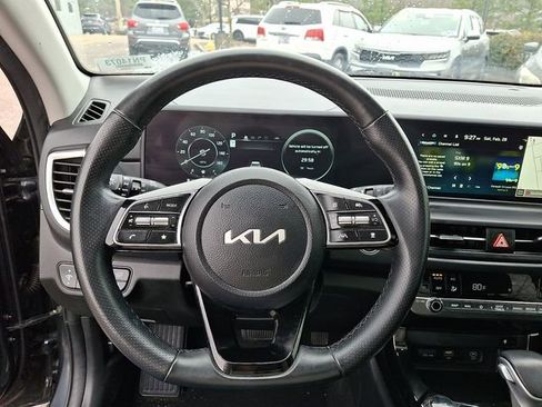 Certified 2024 Kia Seltos SX w/ SX Sunroof Package image 23