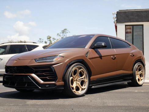 Used 2019 Lamborghini Urus AWD/4WD image 8