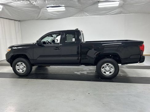 Used 2019 Toyota Tacoma SR w/ SR Convenience Package AWD/4WD image 6