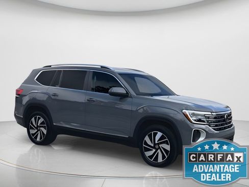 Certified 2025 Volkswagen Atlas SEL image 2