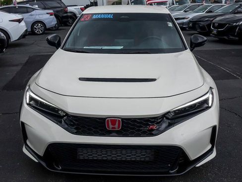 Used 2023 Honda Civic Type R image 5