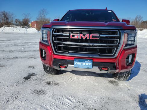 Used 2023 GMC Yukon AT4 w/ AT4 Premium Plus Package image 2