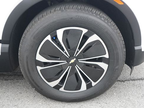 New 2026 Chevrolet Blazer EV LT image 13