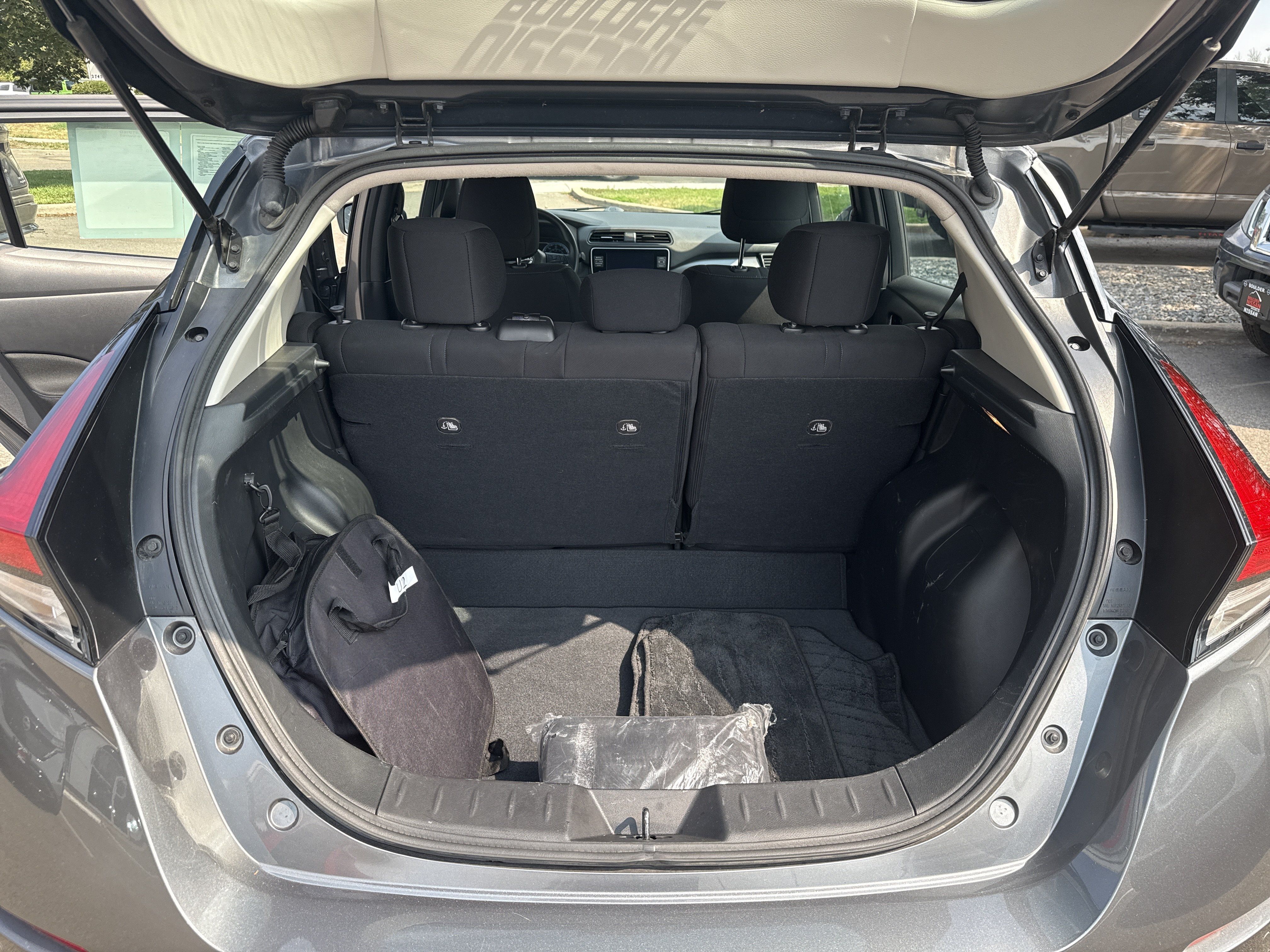 Certified 2025 Nissan Leaf S FWD image 14