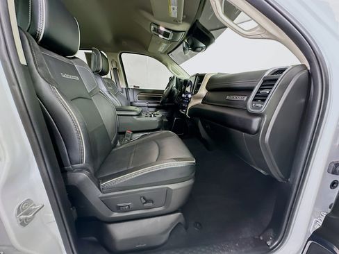 Used 2024 RAM 2500 Laramie w/ Safety Group image 30
