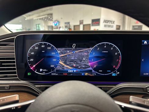 Used 2024 Mercedes-Benz GLE 350 4MATIC image 23