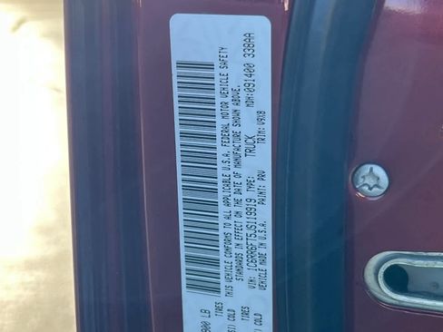 Used 2018 RAM 1500 Express image 30