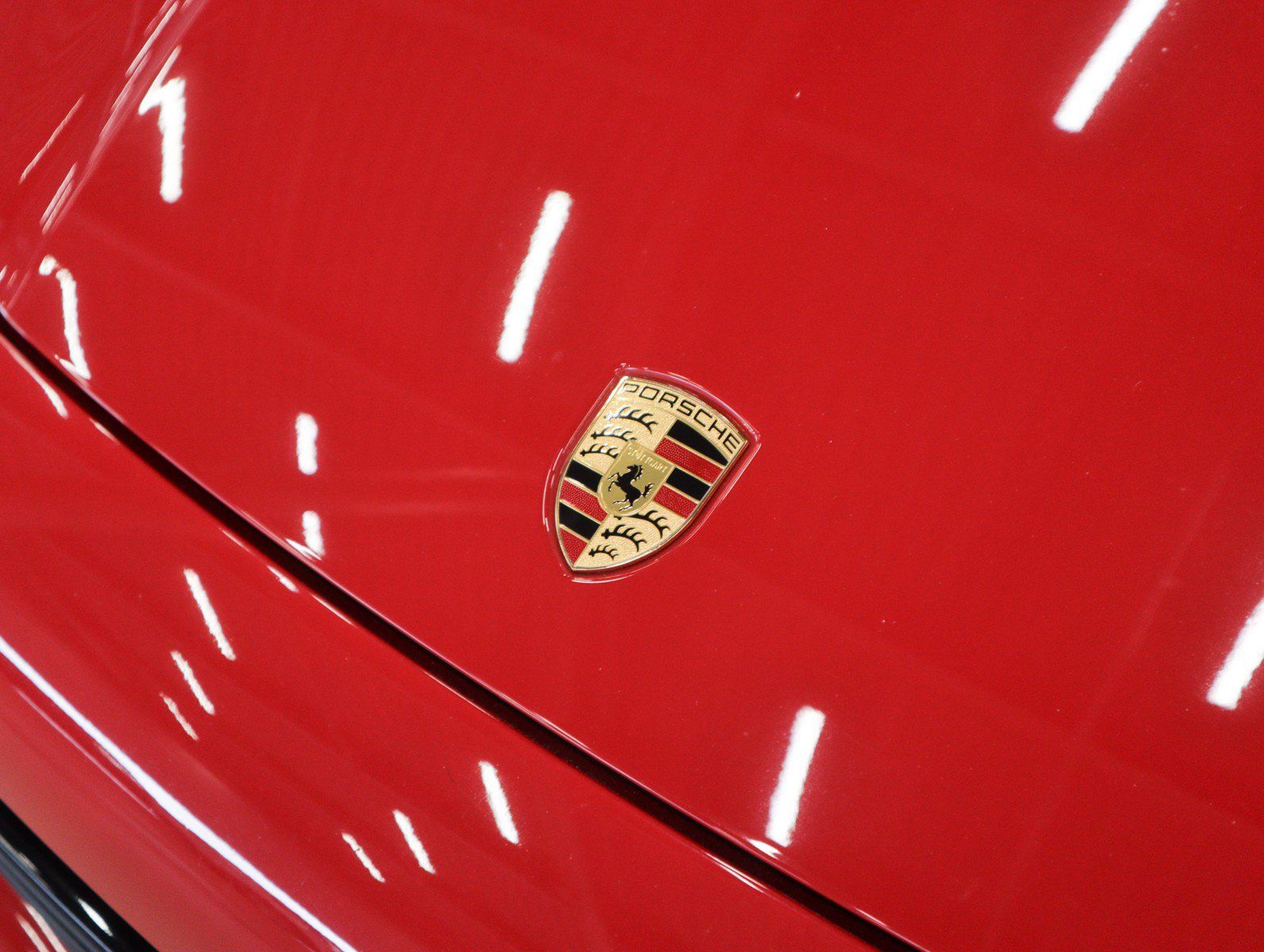 Certified 2023 Porsche Cayenne Coupe AWD/4WD image 28